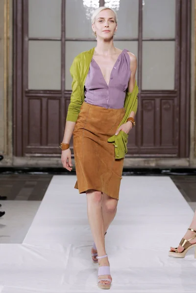 Look 27